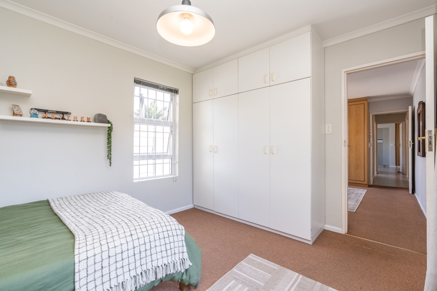 3 Bedroom Property for Sale in Edgemead Western Cape